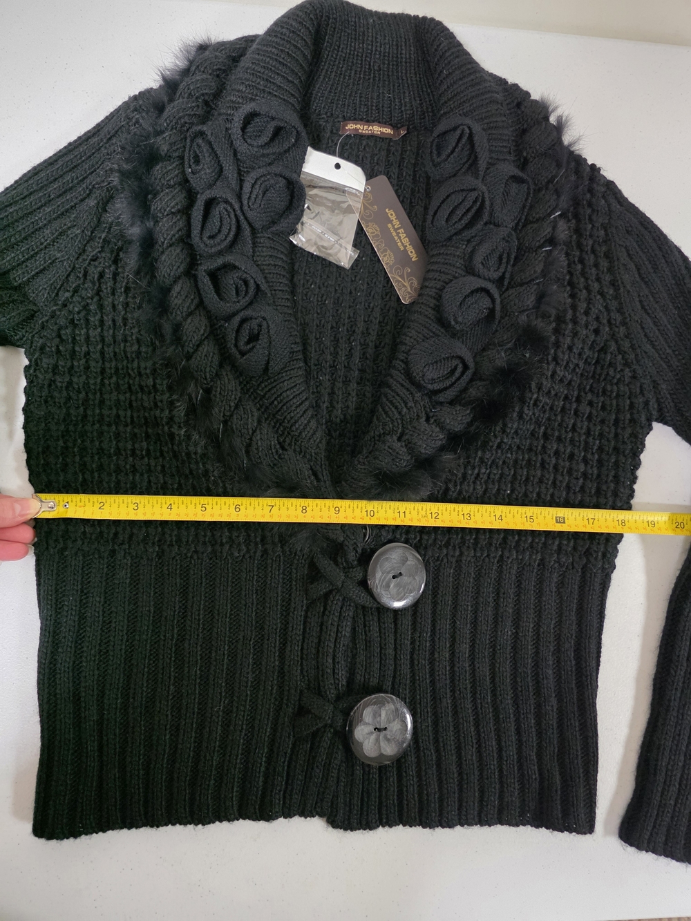 🖤🥀✨ Black Chunky Knit Cottagecore Cardigan Sweater Rosette Collar Faux Fur - Picture 11 of 12